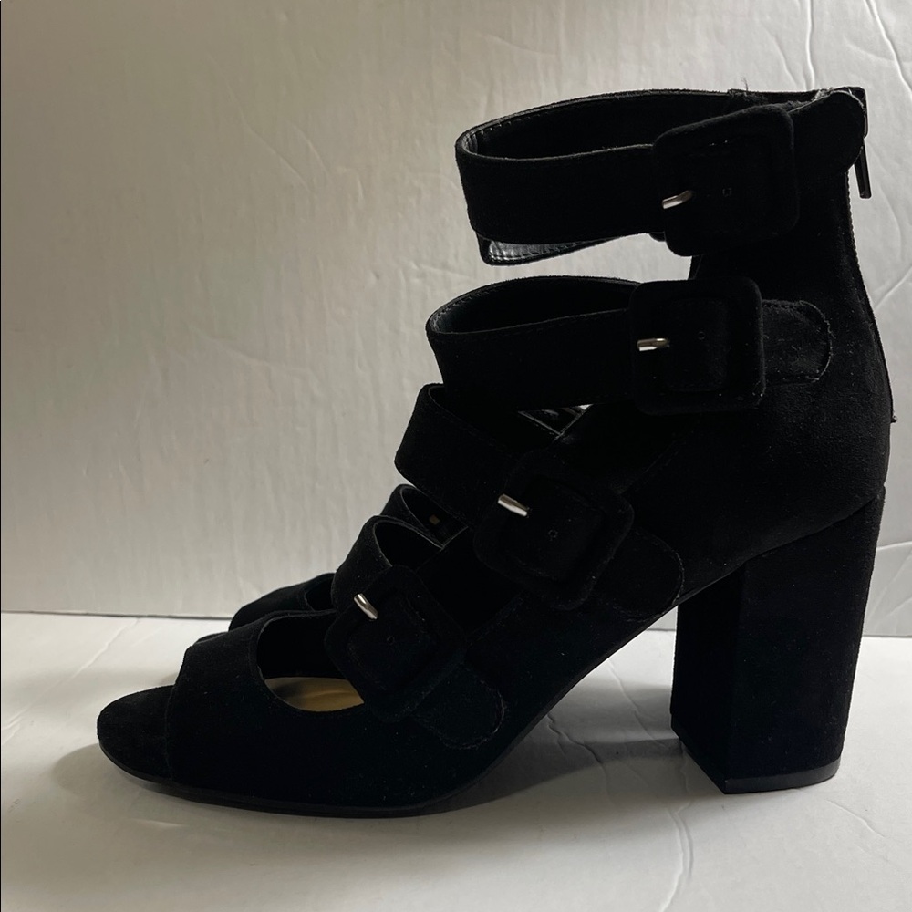 Chinese Laundry Women’s Black velvet Multi-Strap Heels size 6.5 - Picture 11 of 16